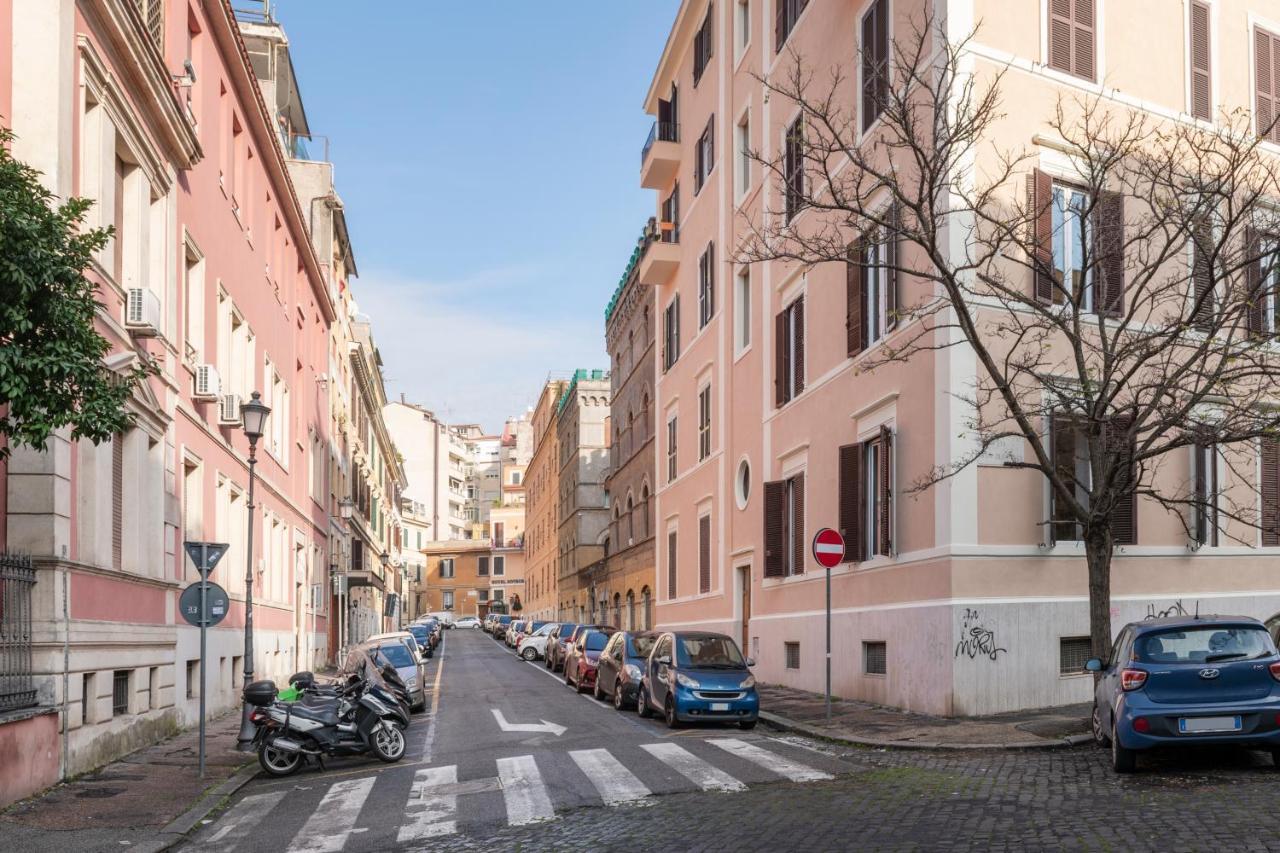 White Flat Cross Apartment Rome Luaran gambar